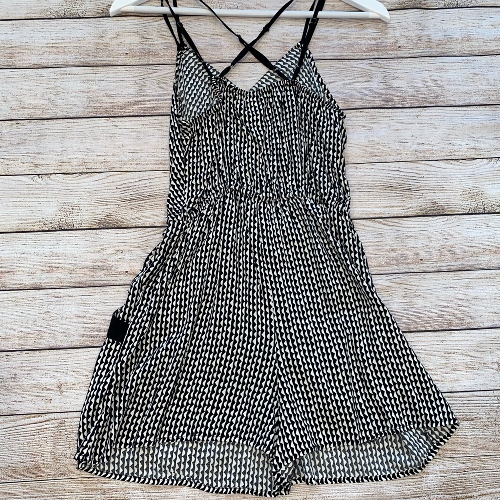 Romper - Picture 5 of 6